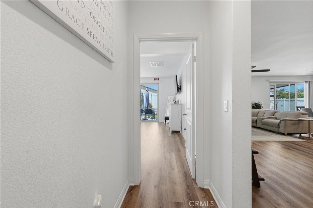 35111 Tavel Property Photo 42