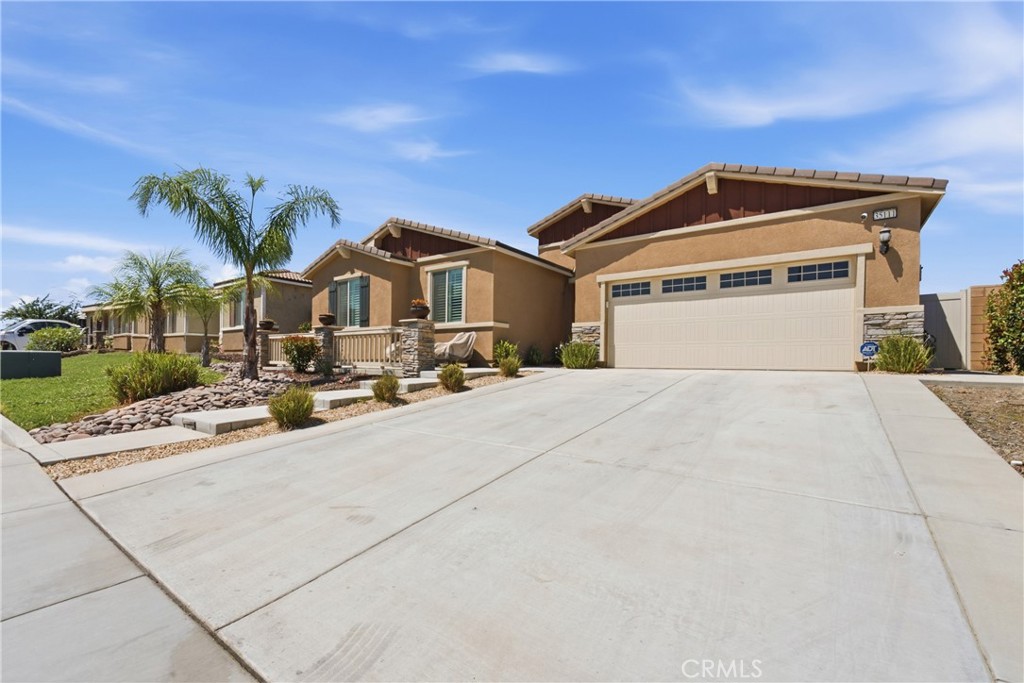 35111 Tavel Property Photo 46