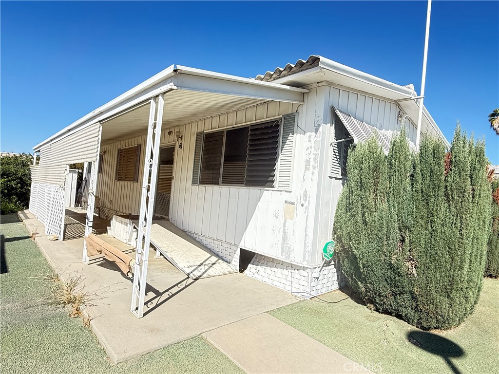 170 San Carlos Property Photo 3