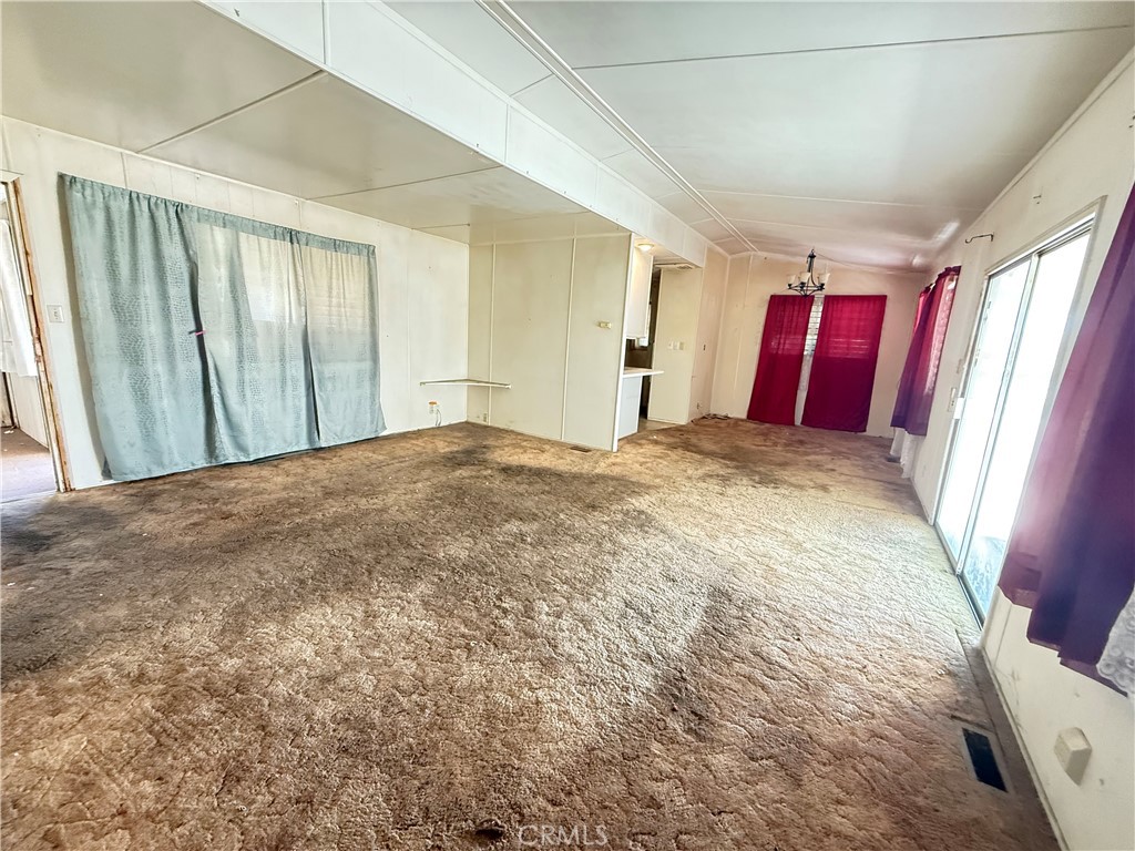 170 San Carlos Property Photo 8