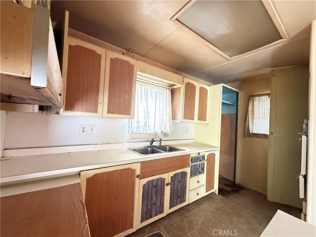 170 San Carlos Property Photo 11