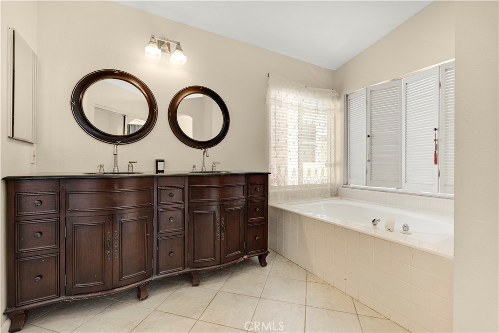 15424 Zaharias Street Property Photo 29
