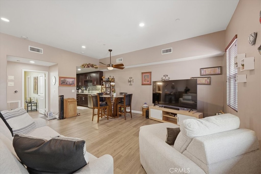 354 S. San Dimas Ave Property Photo 6