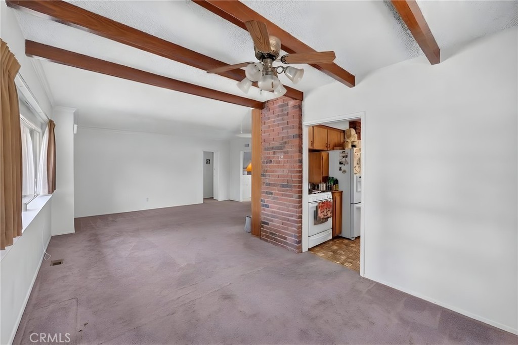 36 E Longden Avenue Property Photo 18