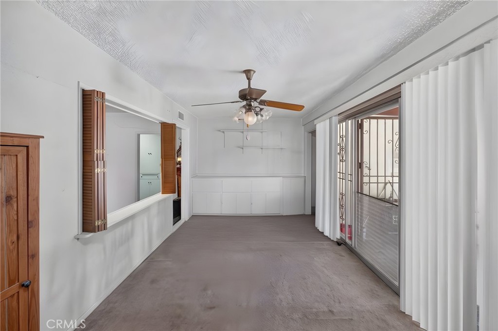 36 E Longden Avenue Property Photo 27