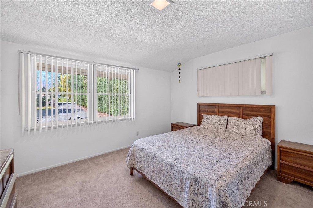 36 E Longden Avenue Property Photo 31