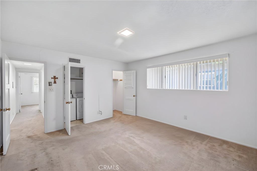 36 E Longden Avenue Property Photo 37