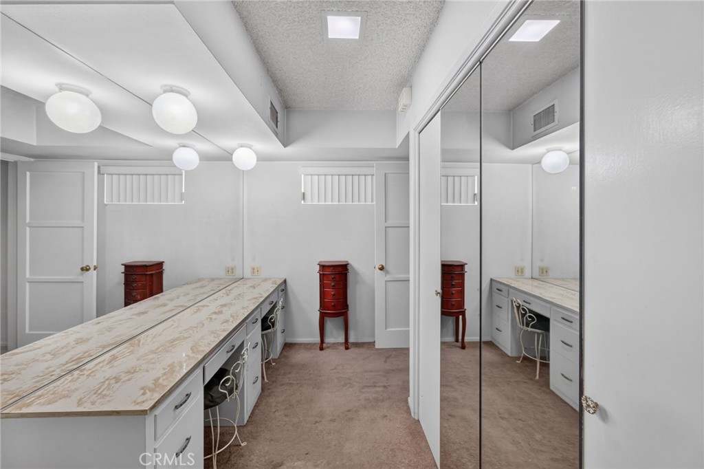 36 E Longden Avenue Property Photo 41