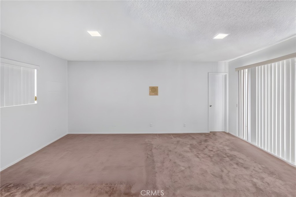 36 E Longden Avenue Property Photo 44