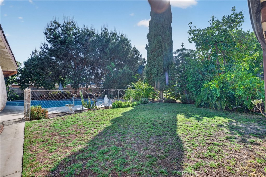 36 E Longden Avenue Property Photo 61