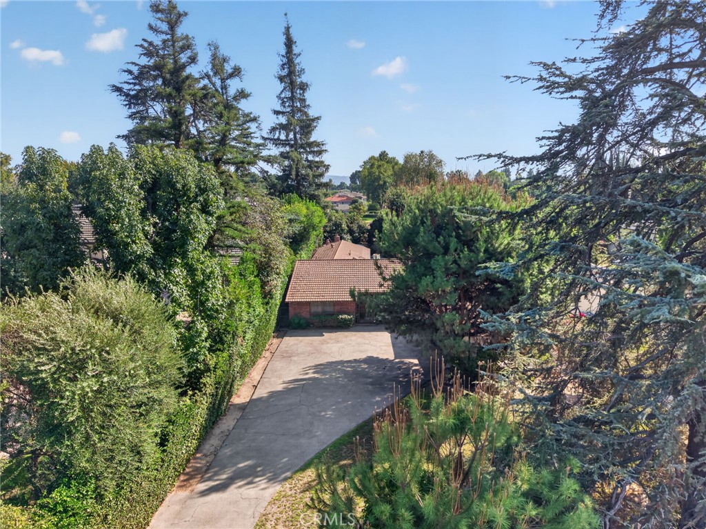 36 E Longden Avenue Property Photo 69