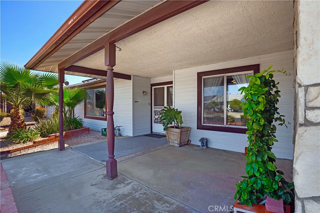 27815 Foxfire St. Property Photo 4