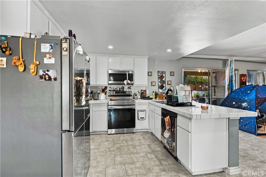 27815 Foxfire St. Property Photo 9
