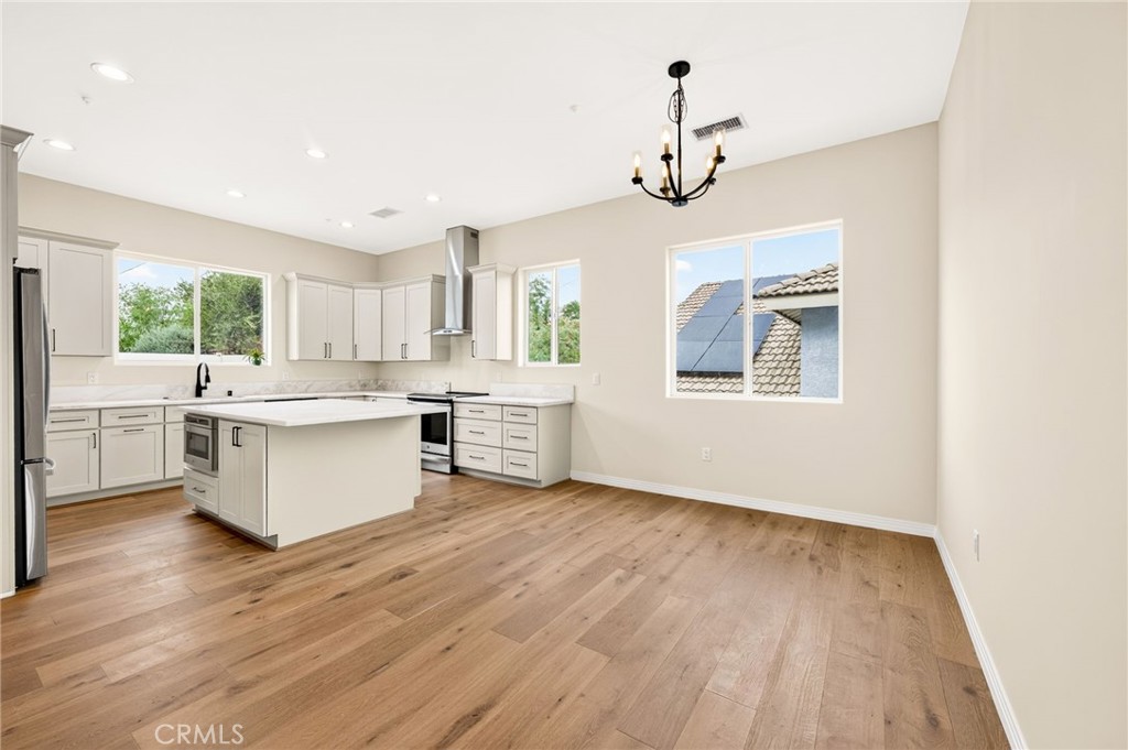 28973 Vacation Property Photo 6