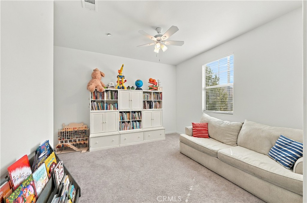 34306 Kensington Property Photo 3