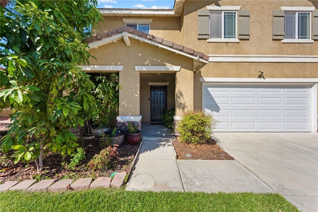 702 Gloriosa Avenue Property Photo 2