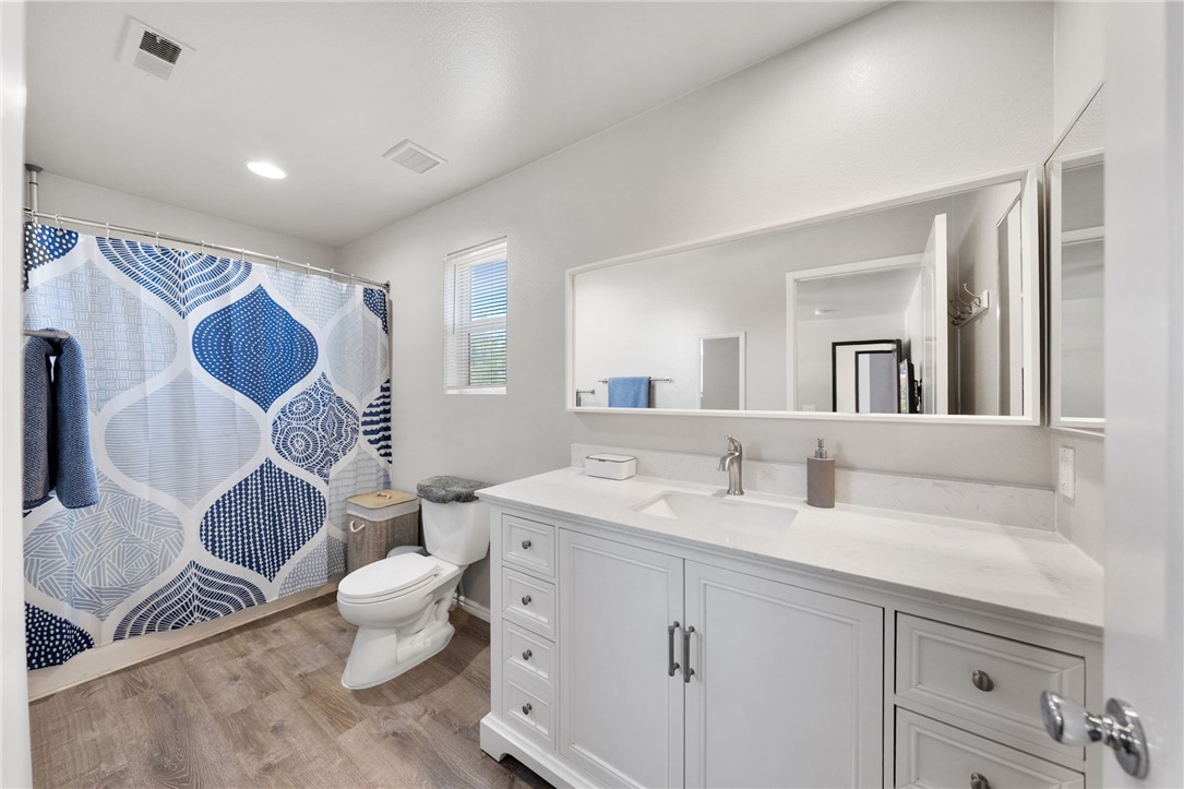 702 Gloriosa Avenue Property Photo 18