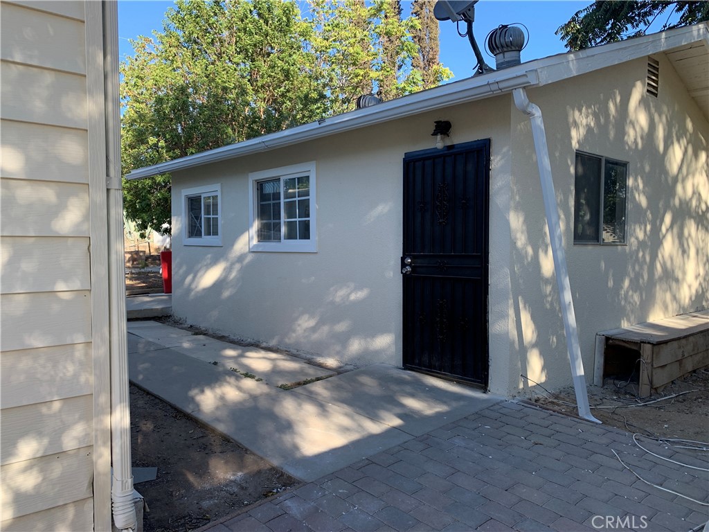 25814 Homeland Avenue Property Photo 12