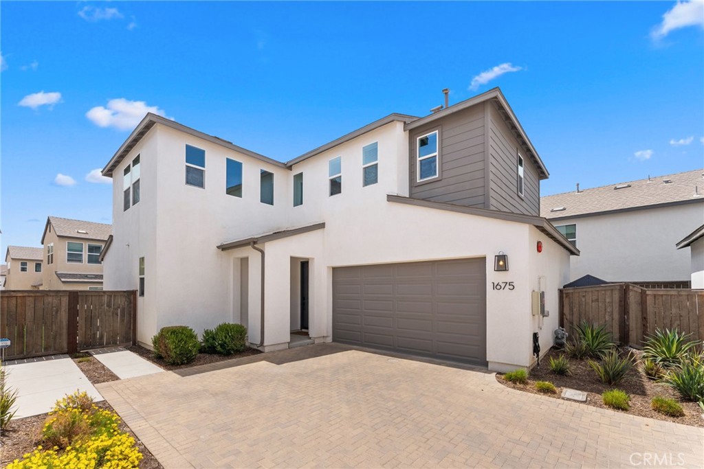 1675 Whitmore Property Photo 1