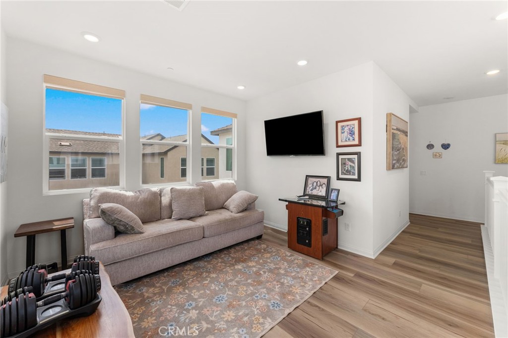 1675 Whitmore Property Photo 10