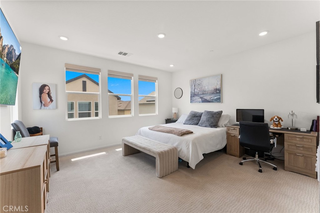 1675 Whitmore Property Photo 11