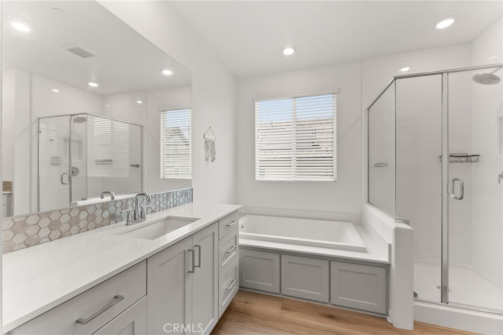1675 Whitmore Property Photo 13