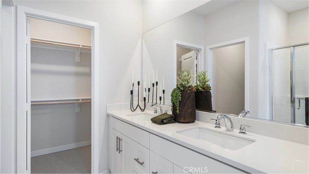 2631 E Lincoln Paseo Property Photo 15