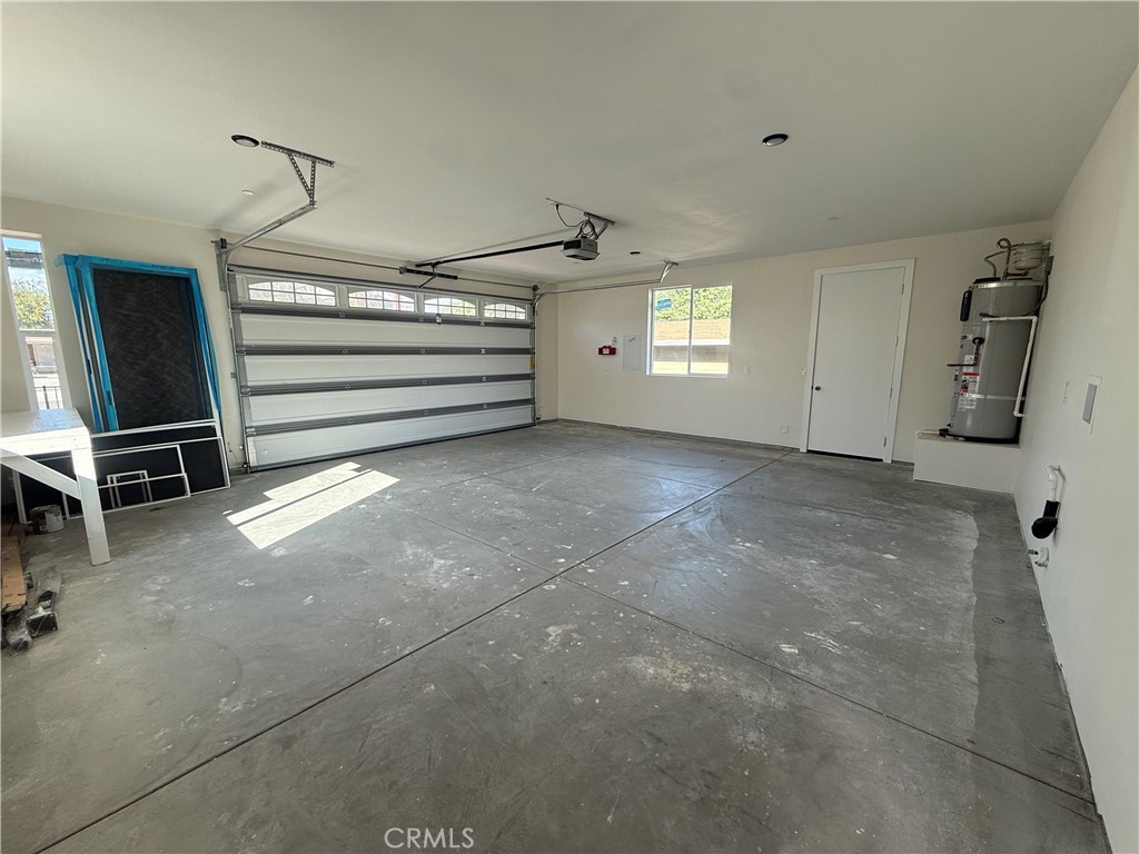 179 E 8th Street Property Photo 25