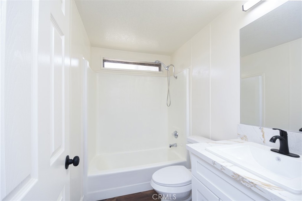 530 Devonshire 9 Property Photo 21