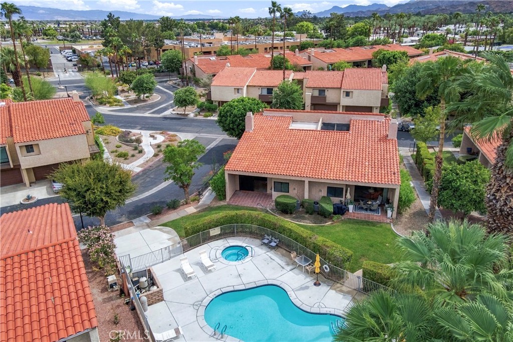 182 E Paseo Florido Property Photo 2
