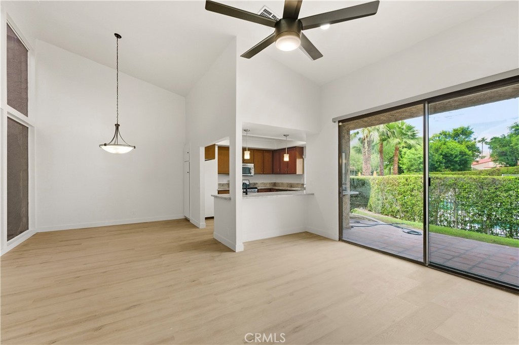 182 E Paseo Florido Property Photo 5