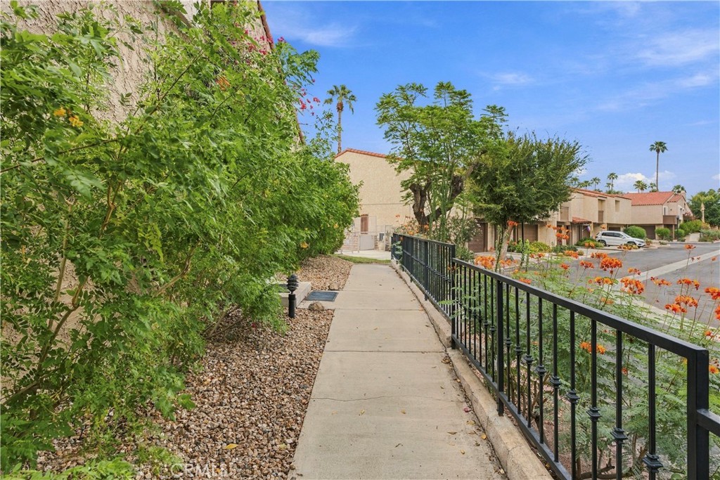 182 E Paseo Florido Property Photo 33