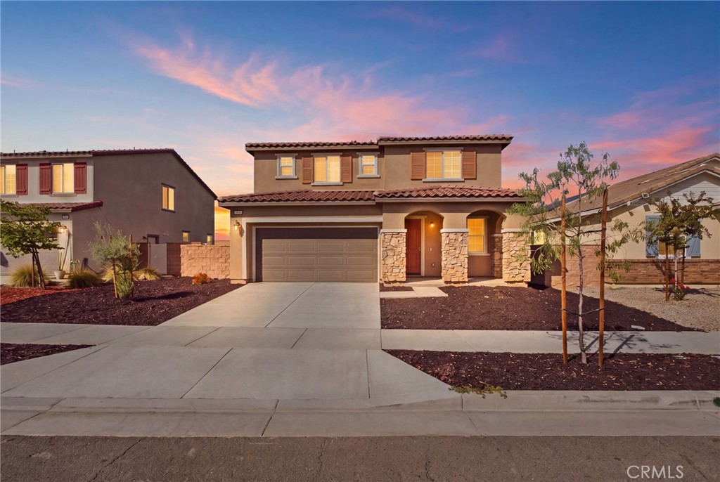 2807 Moonshimmer Property Photo 1