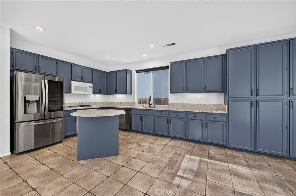 45308 Escalon Street Property Photo 13