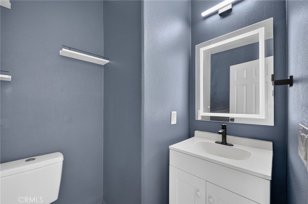 45308 Escalon Street Property Photo 23