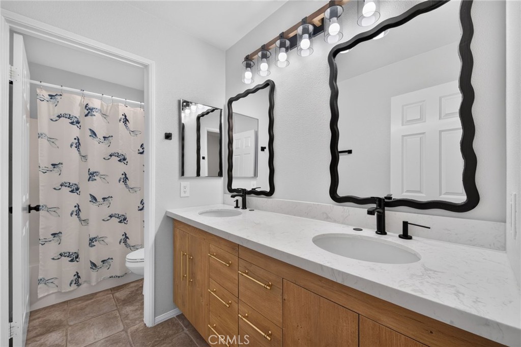 45308 Escalon Street Property Photo 43