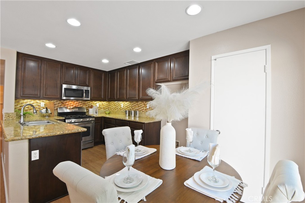 1445 Edelweiss Property Photo 8