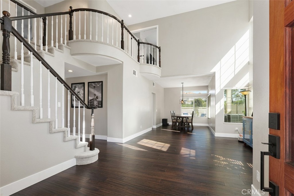 45794 Corte Lerma Property Photo 4