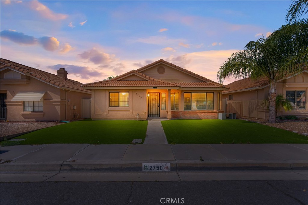 2750 La Paz Property Photo 1