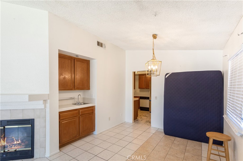 2750 La Paz Property Photo 16