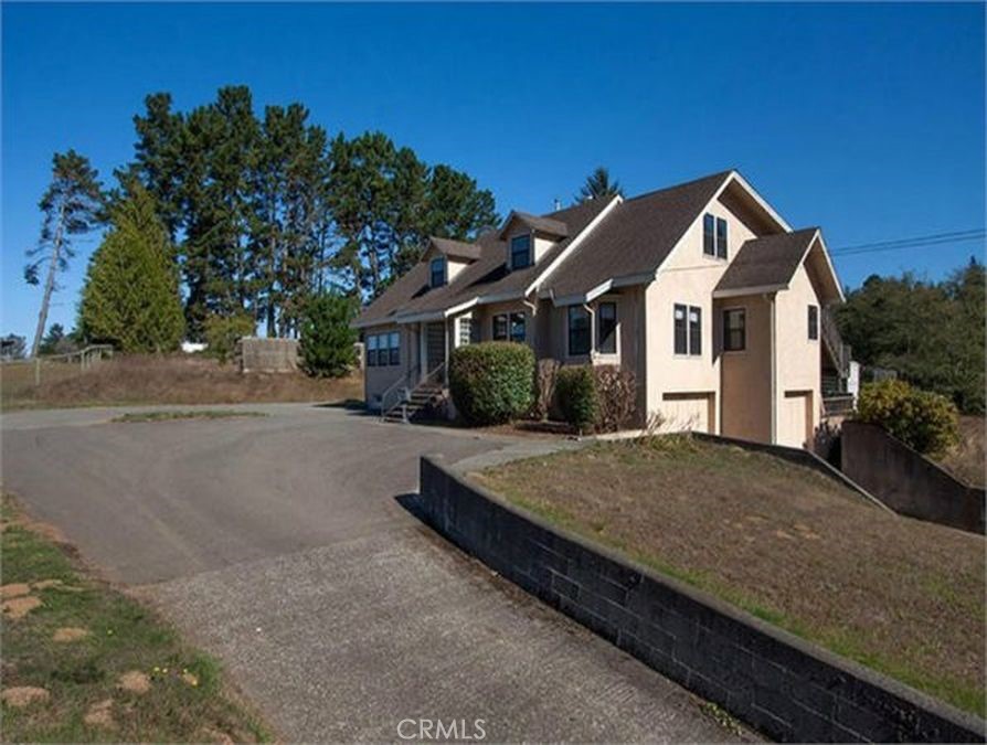 4415 Woods Lane Property Photo 5