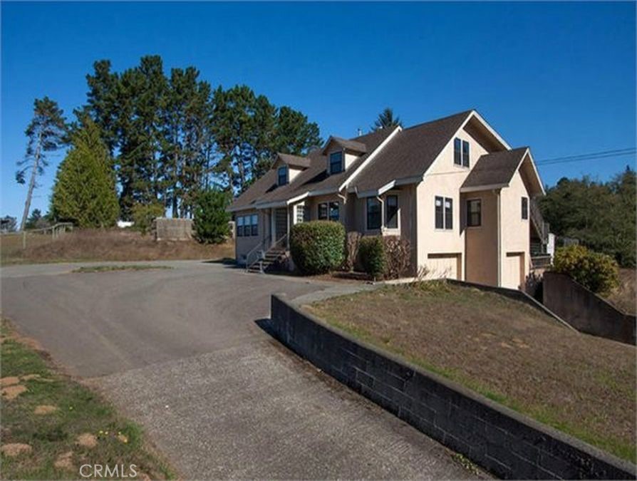 4415 Woods Lane Property Photo 5
