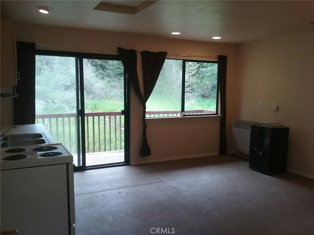 4415 Woods Lane Property Photo 41