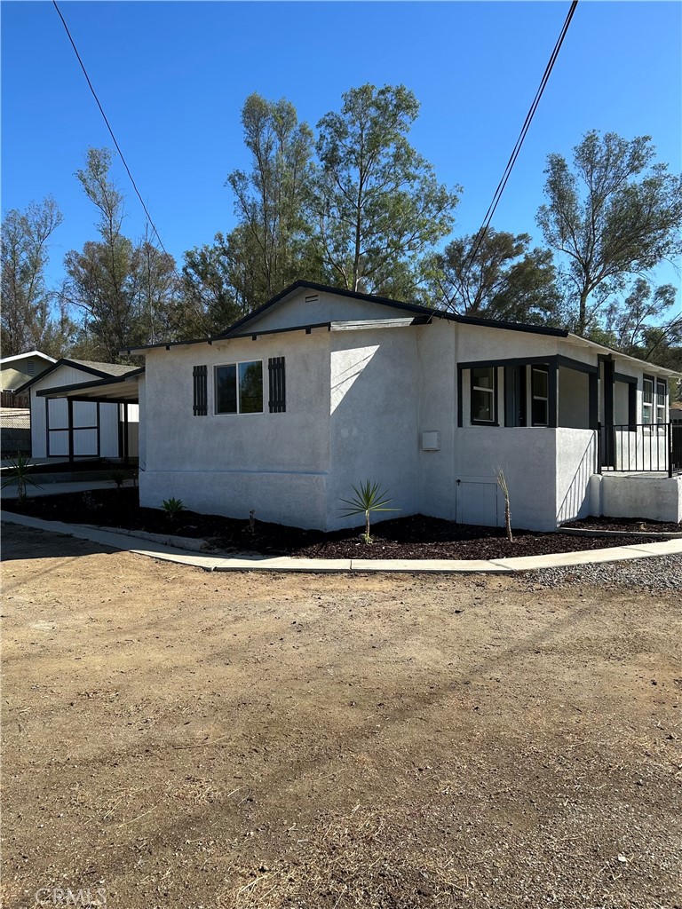23870 Lodge Drive Property Photo 3