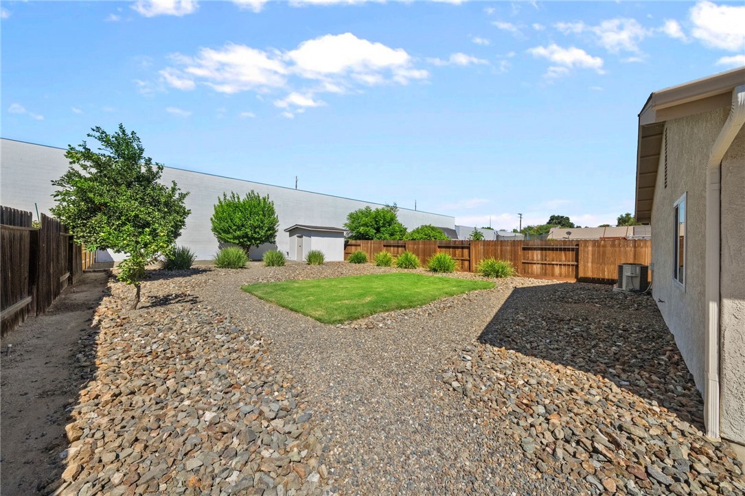 21478 Maple Street Property Photo 27