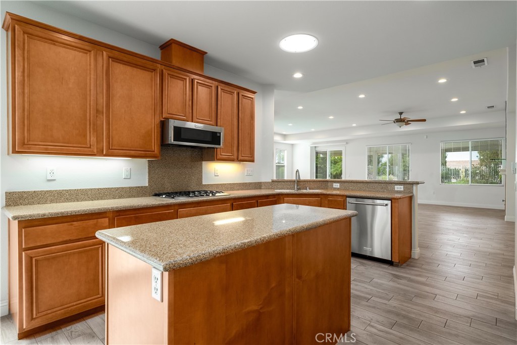 30394 Mirassou Circle Property Photo 14