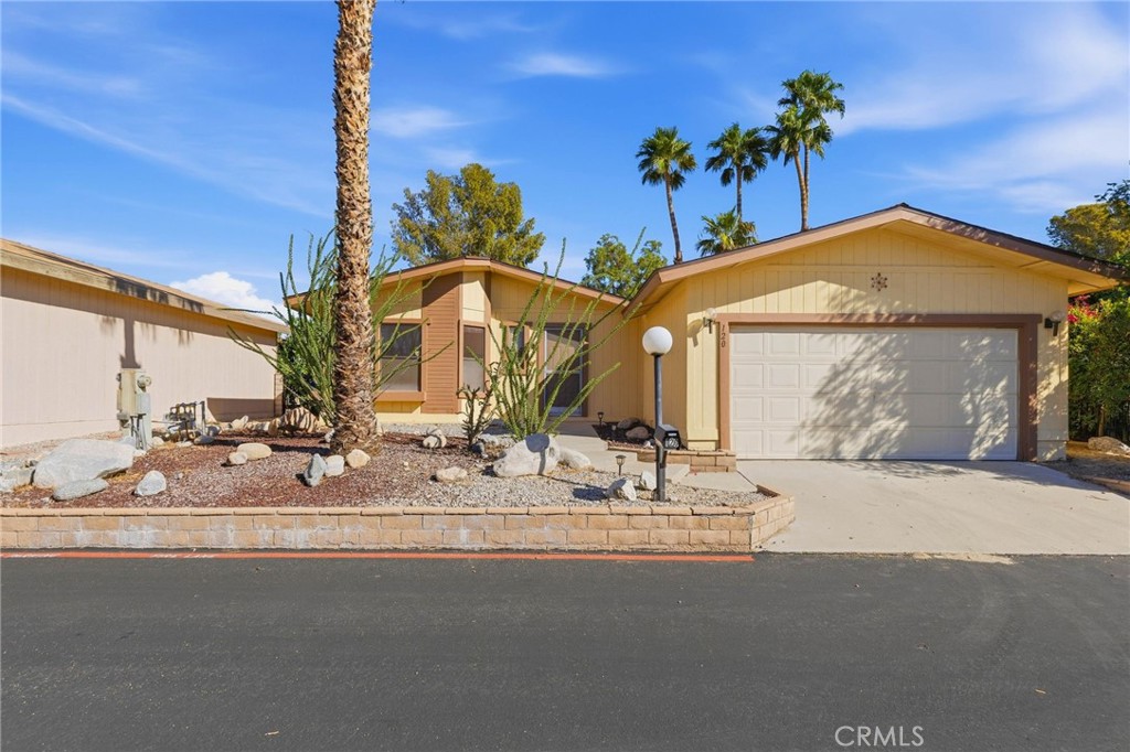 65565 Acoma Avenue Spc 120 Property Photo 2