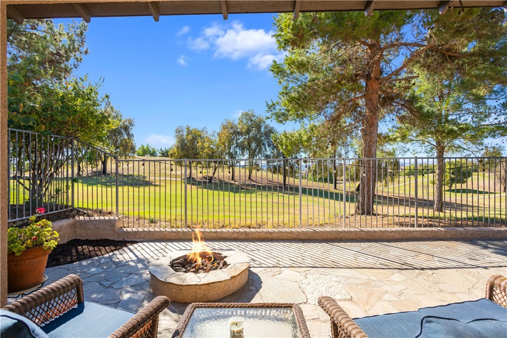 31520 Champions Circle Property Photo 3