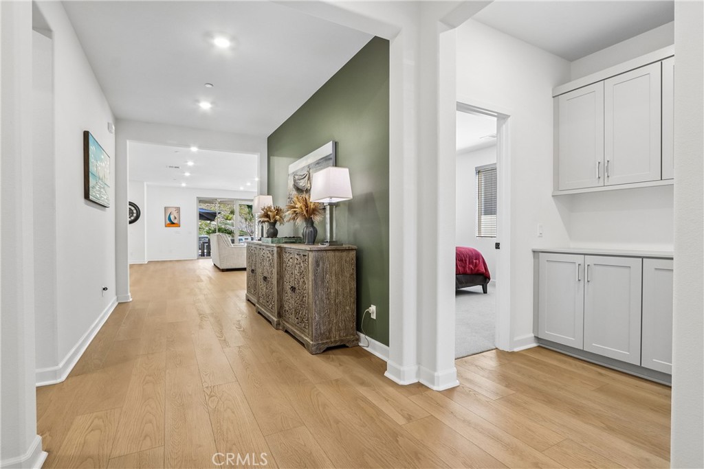 274 Hadley Way Property Photo 4