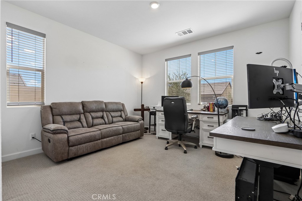 274 Hadley Way Property Photo 41